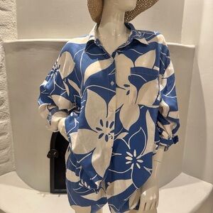 Z supply Electric blue & White Floral Button-Up Shirt and matching shorts